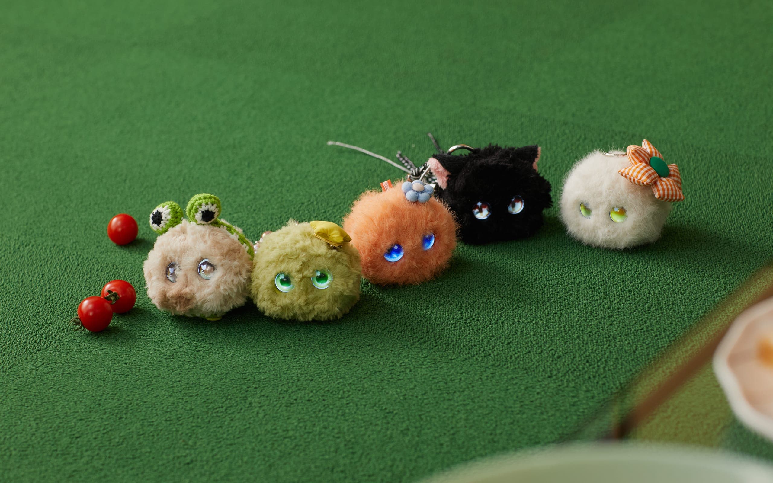 FEELINGS BUD
FUZZ UP!